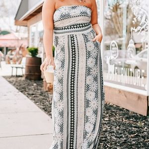 Strapless maxi dress with pockets